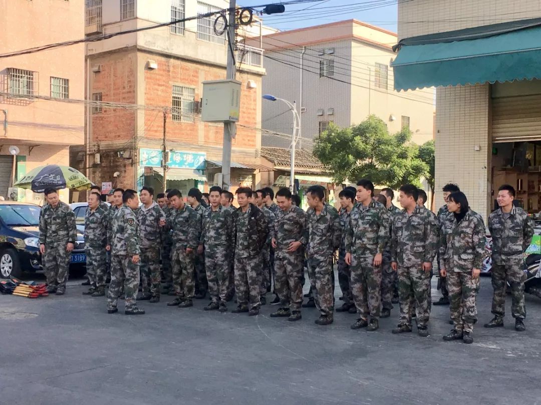 将军社区在南头镇武装部的支持下