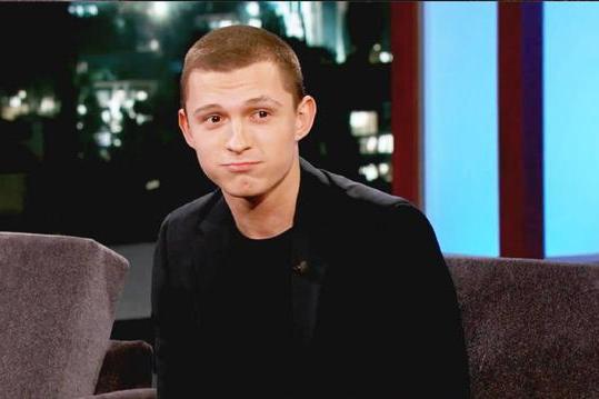 荷兰弟讲述迪士尼索尼事件,脱口秀现场生动再现:因委屈变小哭包