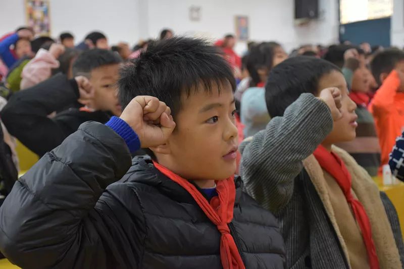 70年祖国科技伟大成就记义乌市关工委副主任义乌市科普讲师团陈土福