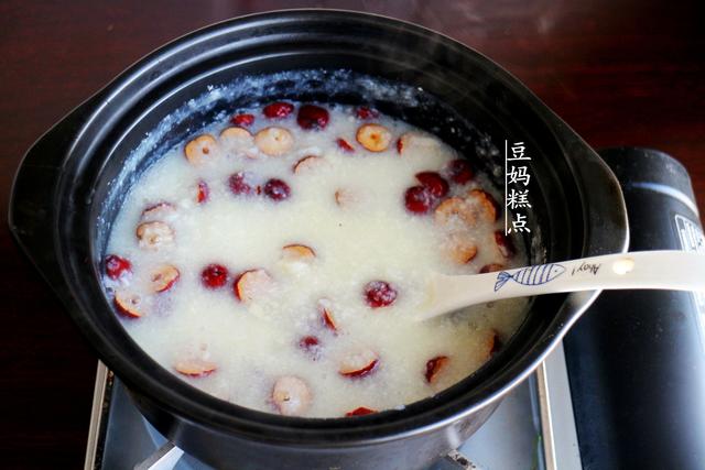 大米配什么熬粥最营养 79cef65696c8404889a67d57e4caca46.jpeg