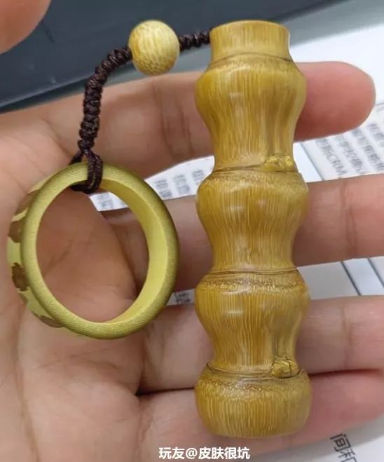 最常见的是跟各种竹子搭配.