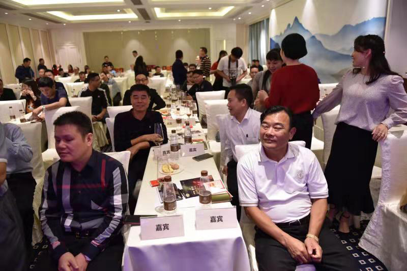 会员单位-广东梅岭泉酒业有限公司举办品鉴会_陈汉雄