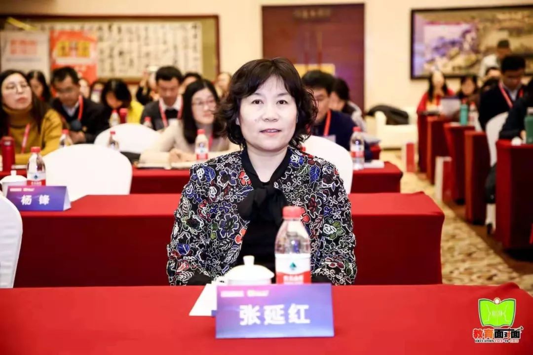 台长《教育面对面》创办人张延红(右)作为"新高考"改革的第二批试点