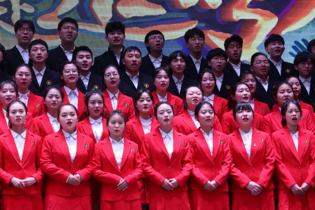 我和我的祖国歌曲合唱视频 db6a97df4a3b40b88d4a9bbf75f55414.jpeg