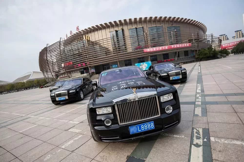 中国人均几辆车_新中国第一辆车图片(3)