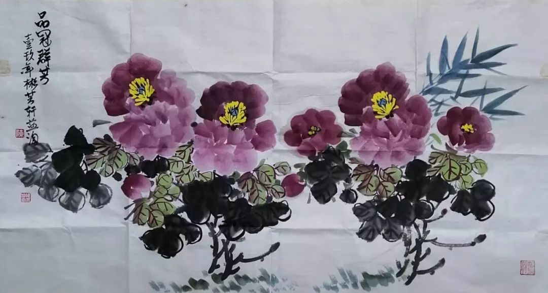 擅长山水画,兼习花鸟走禽,师从著名画家岑学恭,刘啸林,邵仲节,汤祖堃