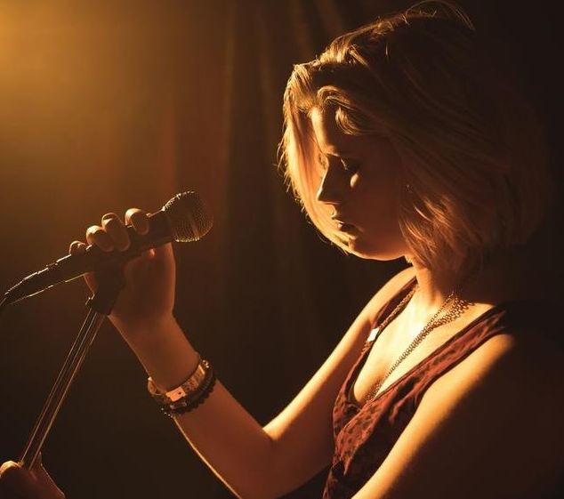 怎么让声音变得清冷 4ff4a823602f4824a95d0dd5b32be72b.png