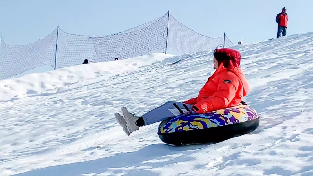 银川阅海滑雪场盛大启幕,还有鱼免费拿!