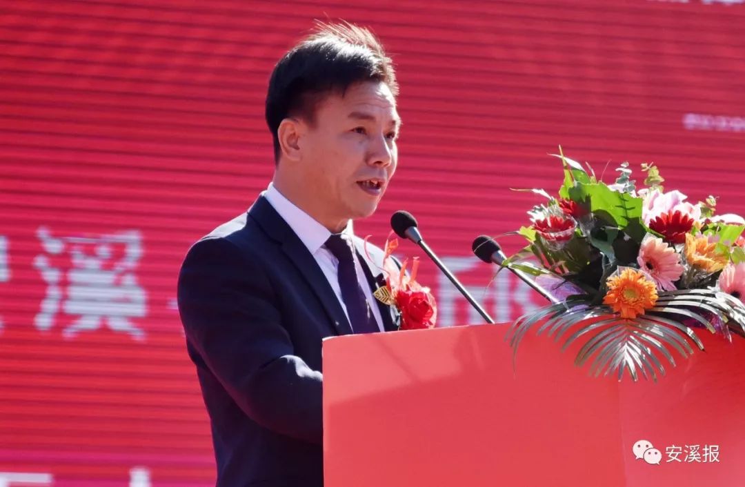 虎邱镇党委书记王小鹏先生致辞