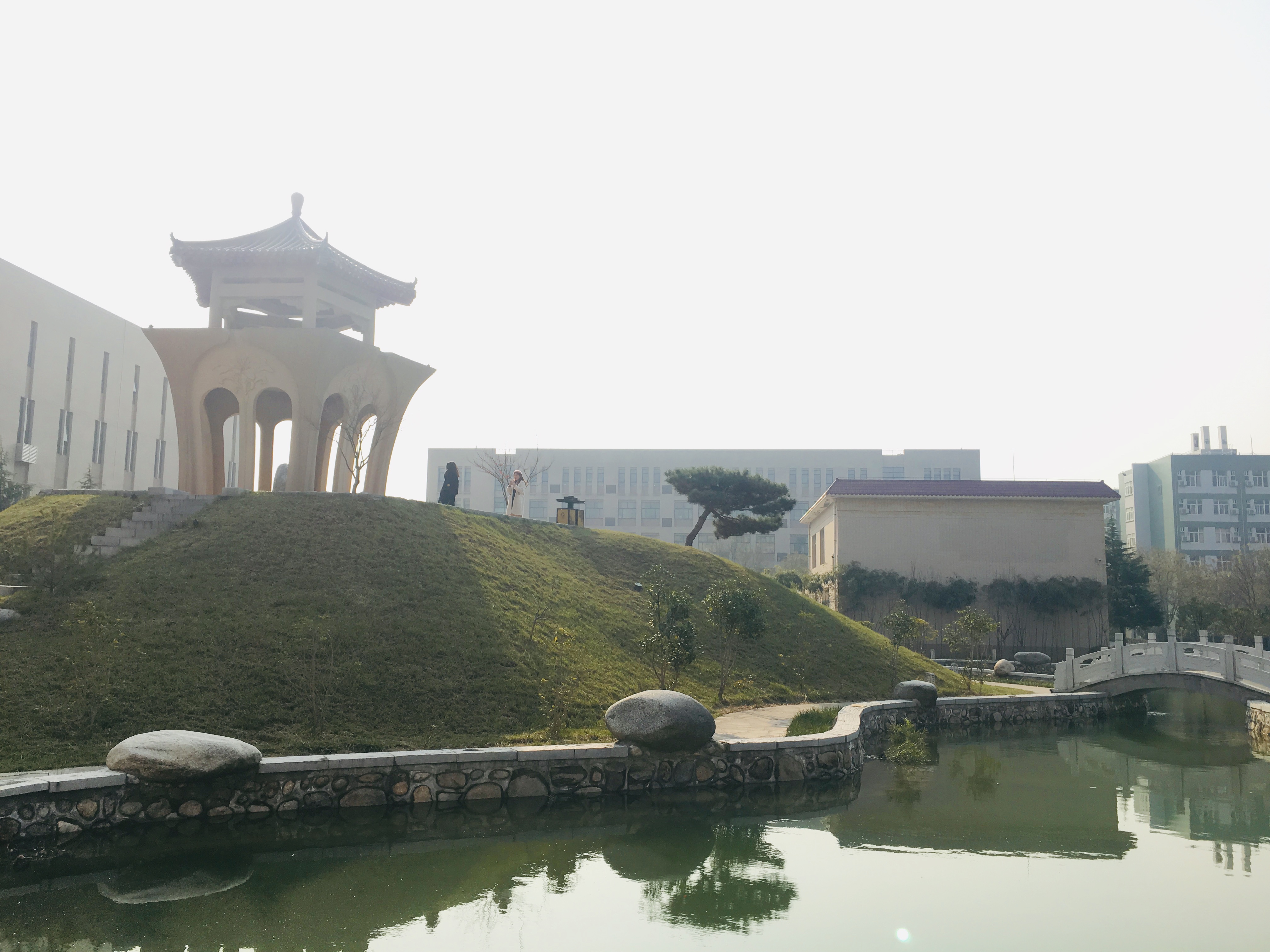 com已与西北大学,西安建筑科技大学, 延安大学联合培养硕士研究生.