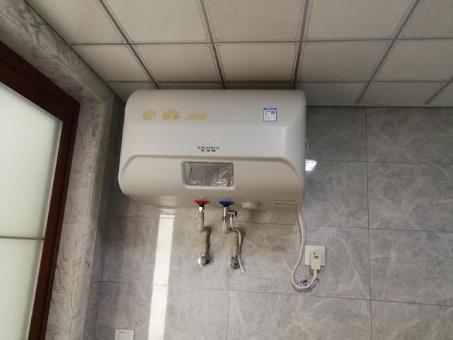 快速加热热水器是什么样的 7796ac46f56a44088ffb5d5452d09593.jpeg
