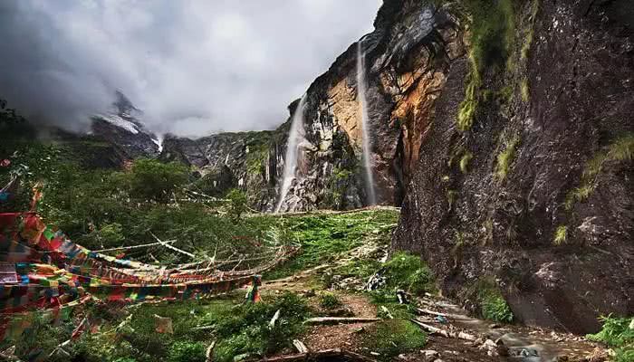 雨崩村人口_雨崩村图片