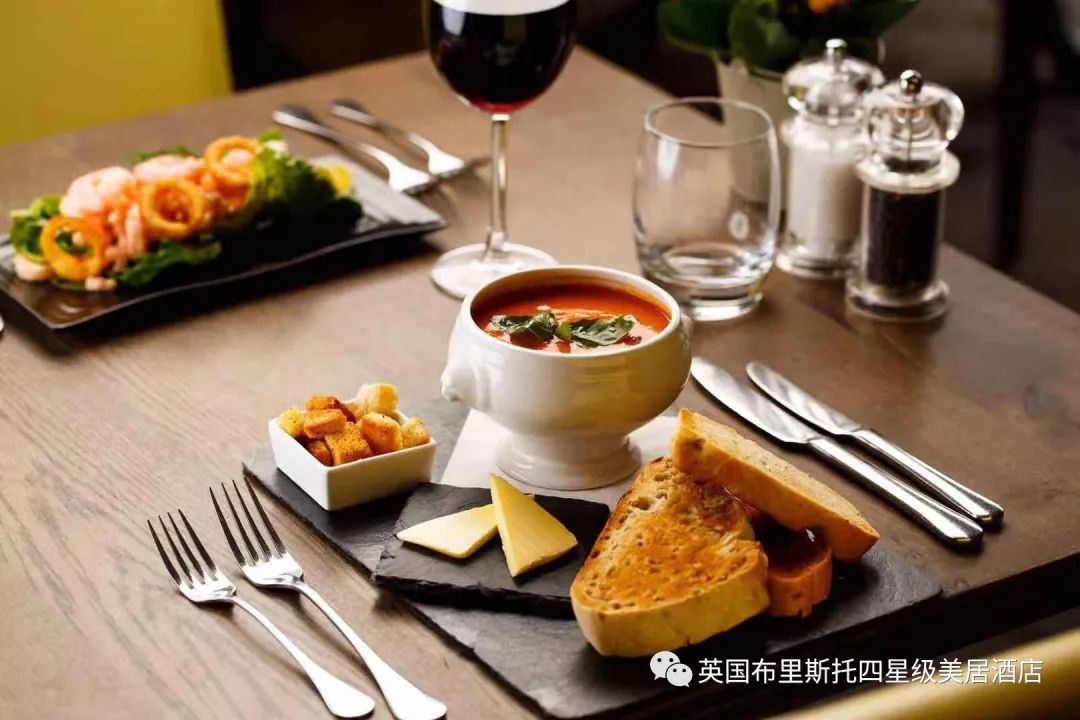 在这里您还可以享受到最地道的西方美食
