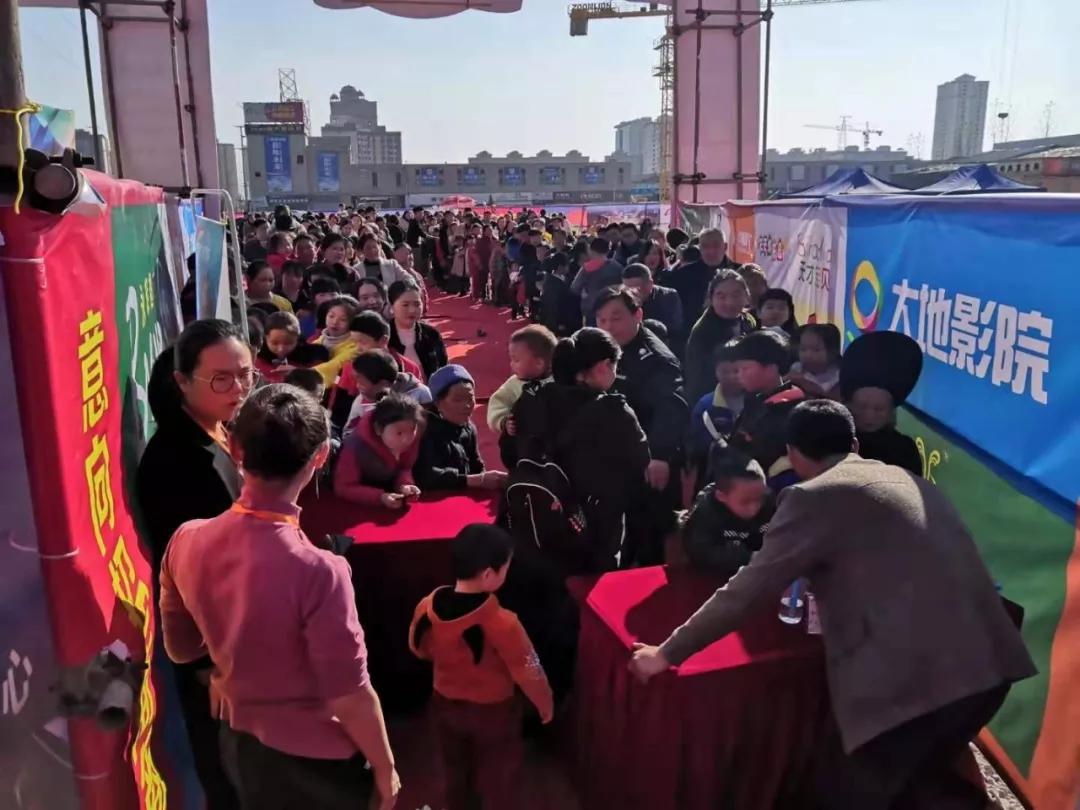 松桃多少人口_松桃民族中学图片(2)