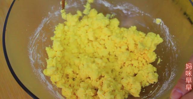 油条配什么吃最营养 3c584436cc854c9b876afcb41f2bce18.jpeg