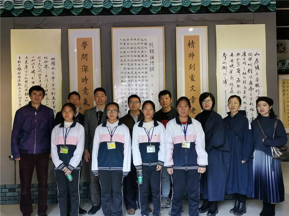"最美江中"江义初级中学书画展专场展出,一赏师生书法鼢品!