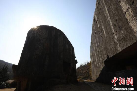 航拍南京阳山碑材 尽显“天下第一碑”雄伟气势