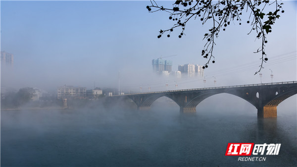 漫游衡阳丨衡东地标雾气氤氲里的老大桥