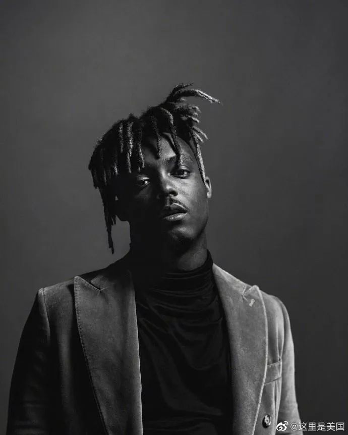 最佳新人歌手突然去世,才21岁.