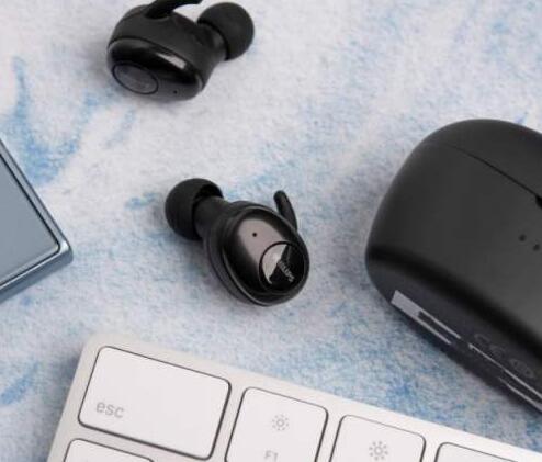 怎么选好的耳机 3109beb0ac9c4e8d9d79b6938287e43a.jpeg