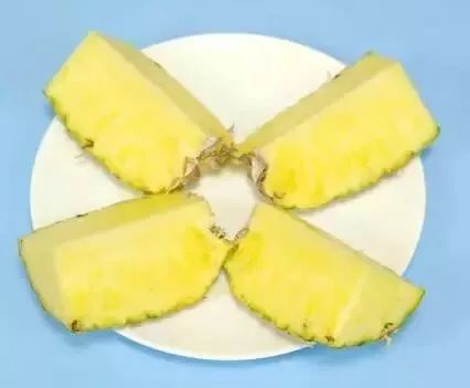 芒果怎么吃才能不粘手 4cbb2ce57a2f4512b324abca4c4f7c36.jpeg