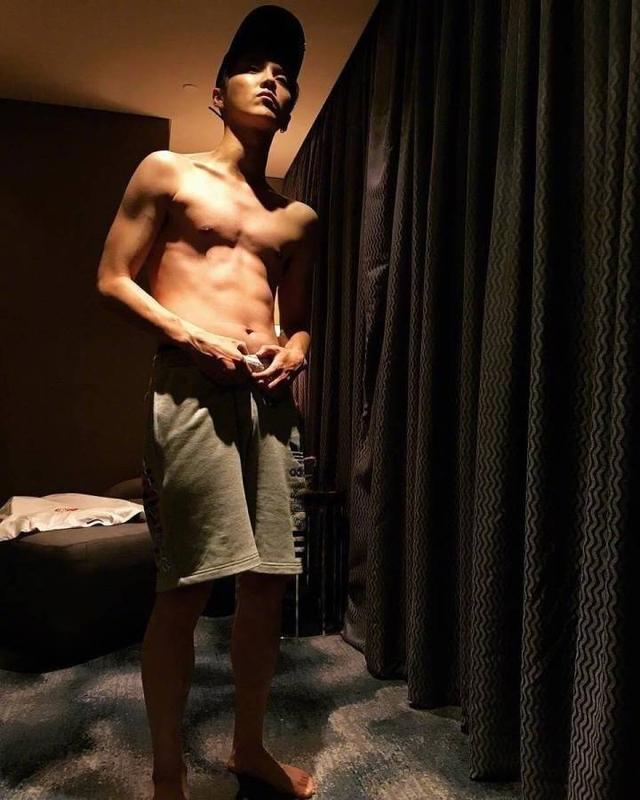 拍照如何拍出肌肉 5c7781c9af9647cf833092c0f7b46e98.jpeg