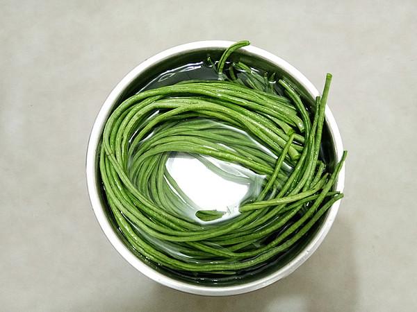 怎么晒干豆角不变色 89358e742e2244769a7807c2c65636f2.jpeg