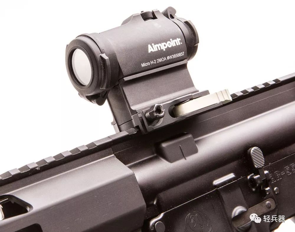 mpr卡宾枪上安装了瑞士aimpoint公司的micro h-2内红点瞄准镜