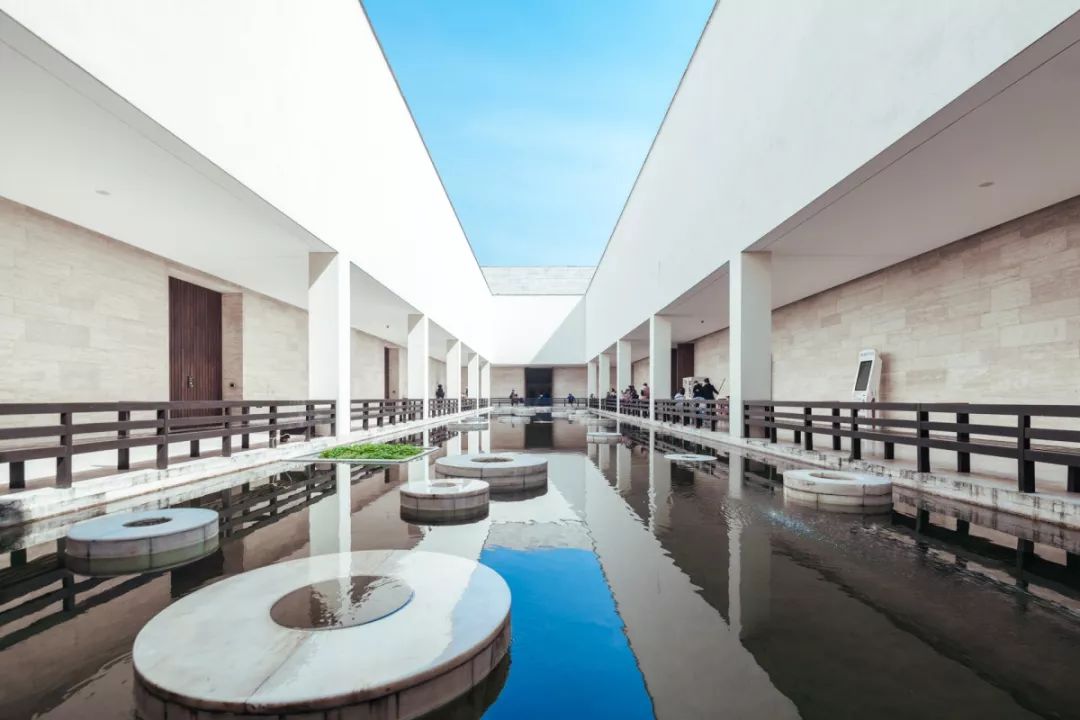 南宋官窑博物馆(水澄桥站)南宋官窑博物馆地处西湖风景区南缘是中国第