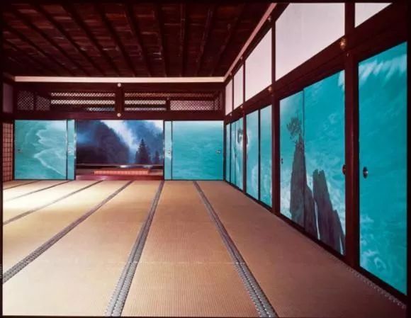 鉴真文物乘新鉴真号抵沪 48小时海运文物经