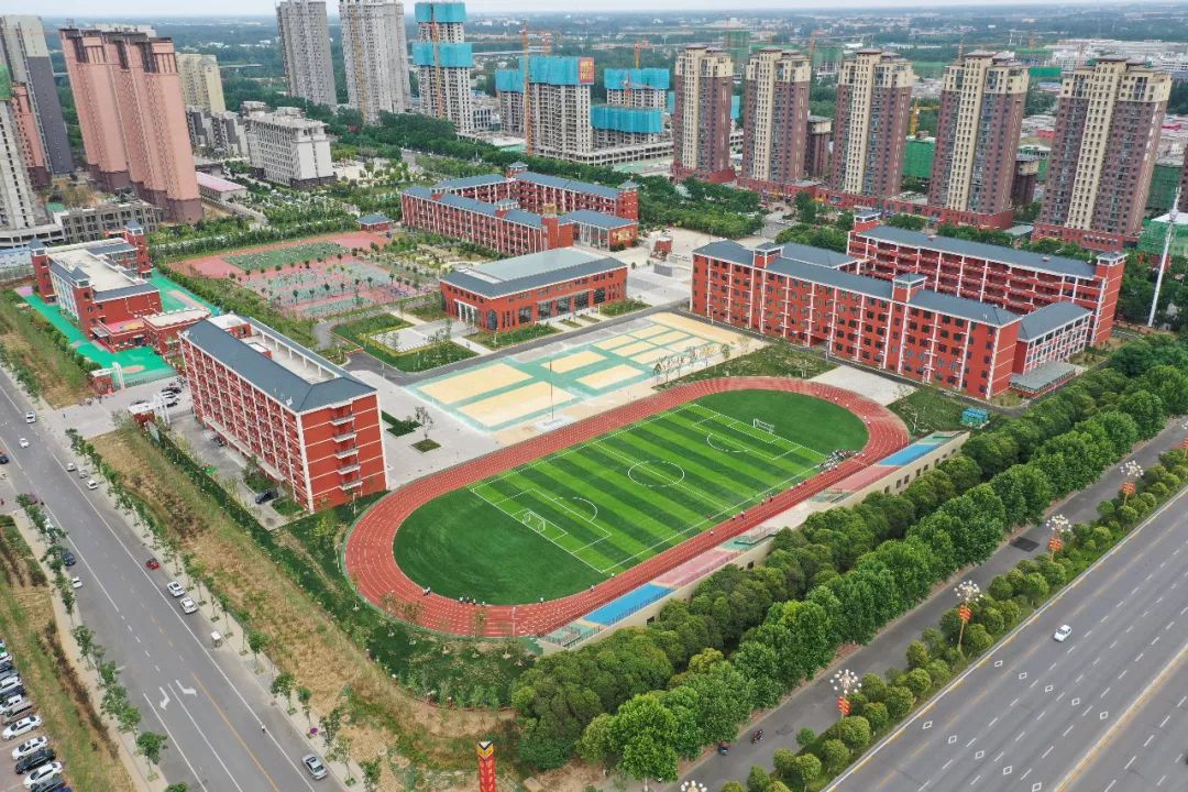 从今年起,许昌新建公办学校一律采用代管或托管模式!