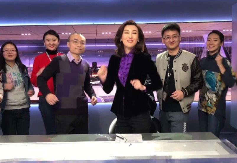 41岁"央视才女"李红,隐瞒了7年的老公_名主持人