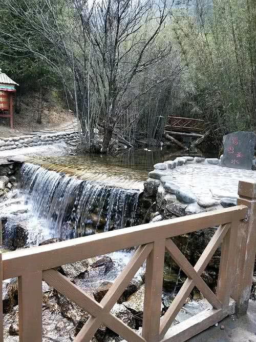 圣水池