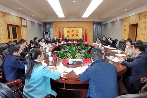 各省义务教育支出GDP_中国各省地图(2)