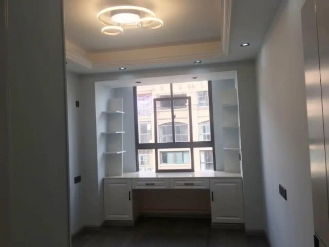 飘窗是否要做吊顶 1050d001d33b47f79a61cd9ba825382f.jpeg