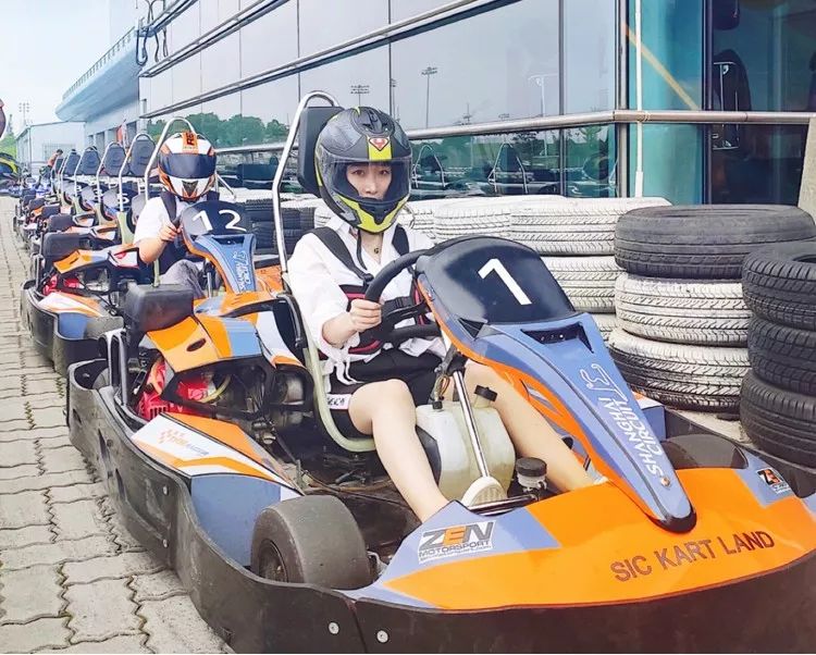 极速飞驰最后一集 357ddfceef1a4664a91b8b5c212fc817.jpeg