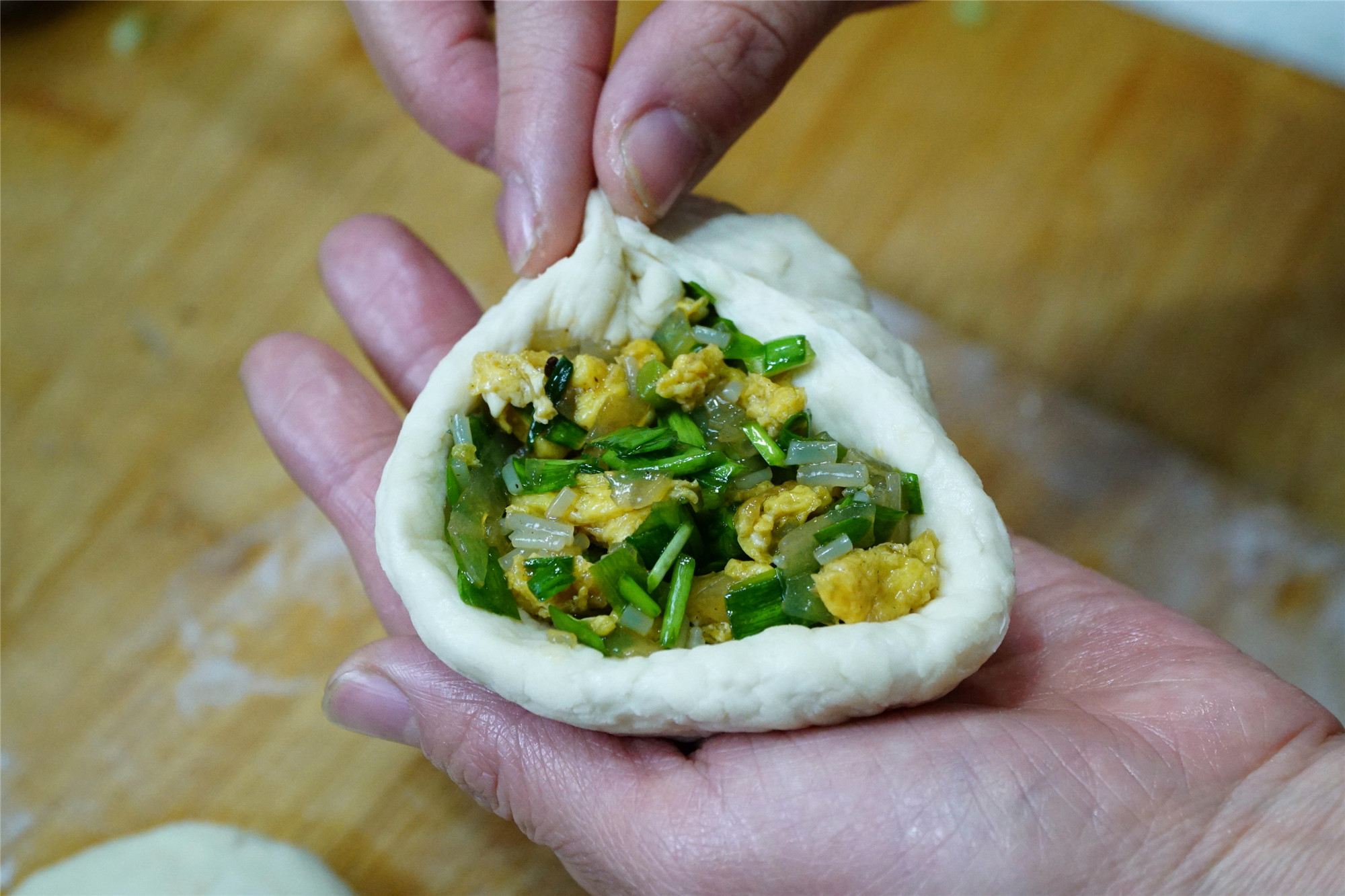 平底锅烙馅饼教程 3cd309e99518428abc3b952652648c55.jpeg