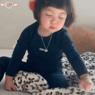 罗熙向对象索要礼物的表情包动图合集