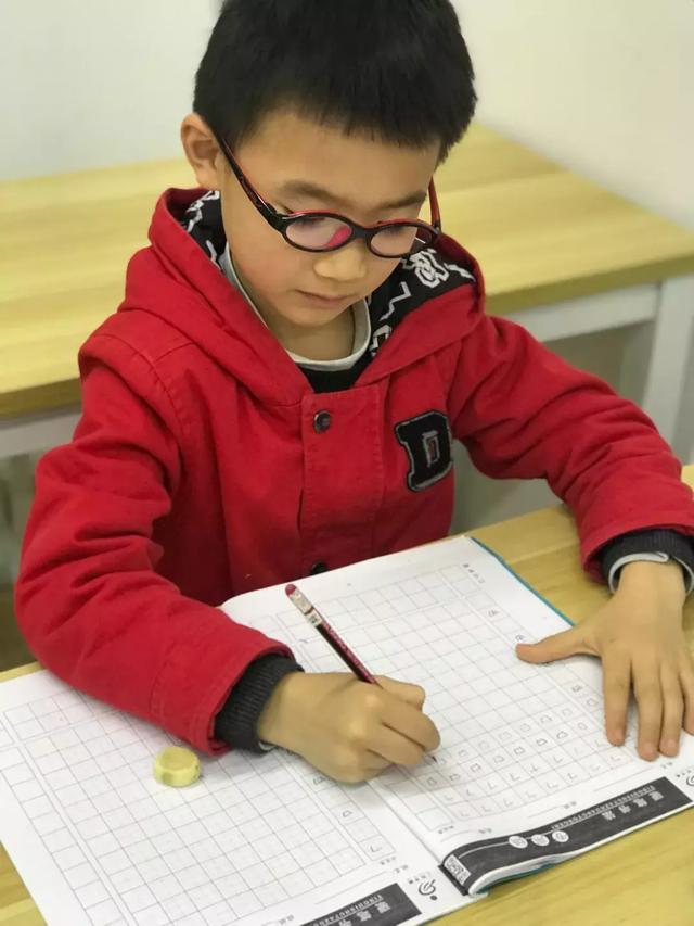 [转载]孩子写字太难看,我们应该从哪些方面去帮助?
