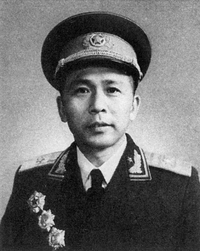 战斗一开始,国民党军第60师先头部队第360团,依据占领的岭头有利地形