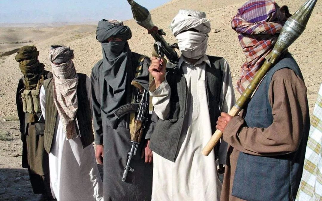 反恐战争打了18年,美国竟然要与塔利班谈判?