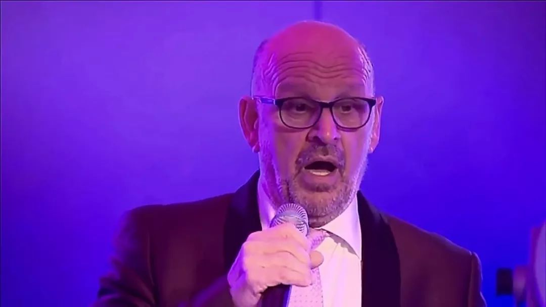 荷兰好声音冠军演绎《教父》主题曲,非常惊艳