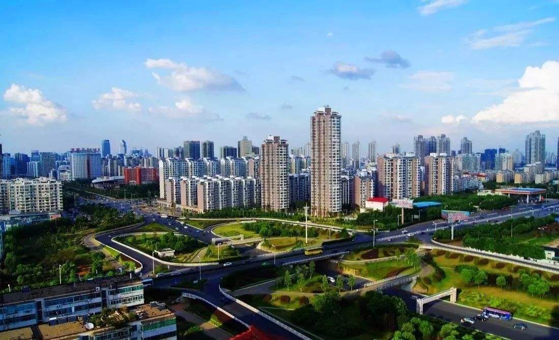 哈尔gdp_哈尔的移动城堡图片(2)