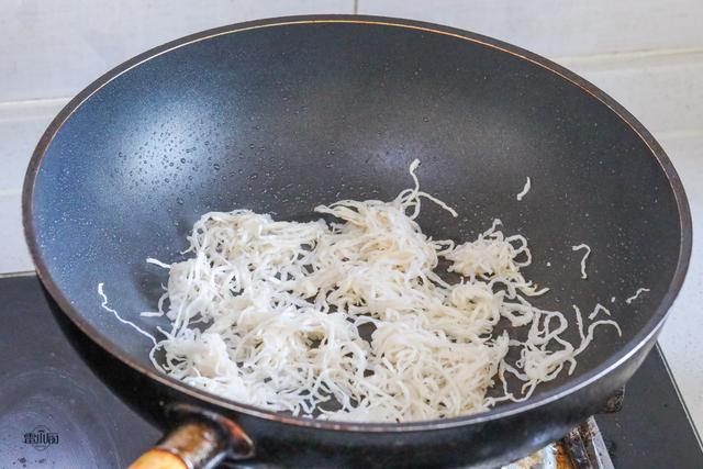 做什么菜用红薯粉 c793a12b8ddb417dbeb26cc1b9782e13.jpeg