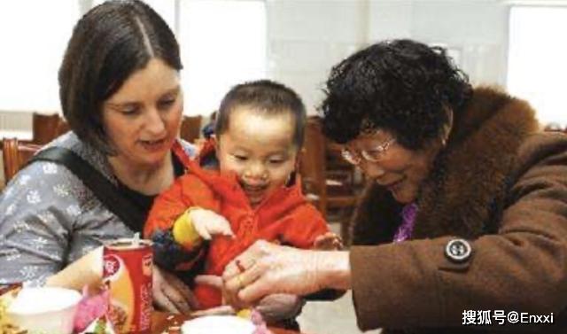 国外收养中国弃婴 cd978aa6930e4665a7917f13f1e4c1cd.jpeg