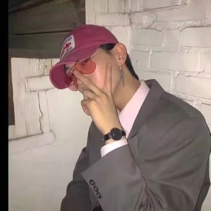 男生头像 | 承诺不必说的动听,行动到位才是真心