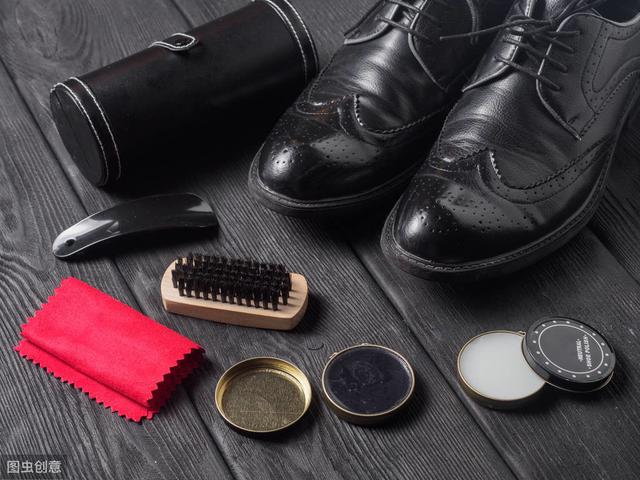 皮革鞋子怎么做 d05251c7876c48379f5b2f71c8d32818.jpeg