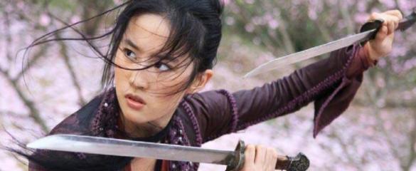 刘亦菲男装英姿飒爽，女装有杀气和狠劲，真是不知木兰是女郎