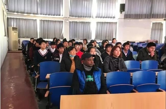 衡水市故城职教社会文化艺术专业积极开展法制教育活动