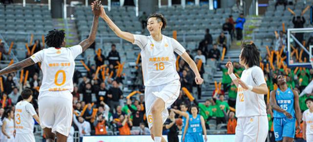 葡媒:佩雷拉接受上港续约合同 开启2020三线征程_首例未婚冻卵案